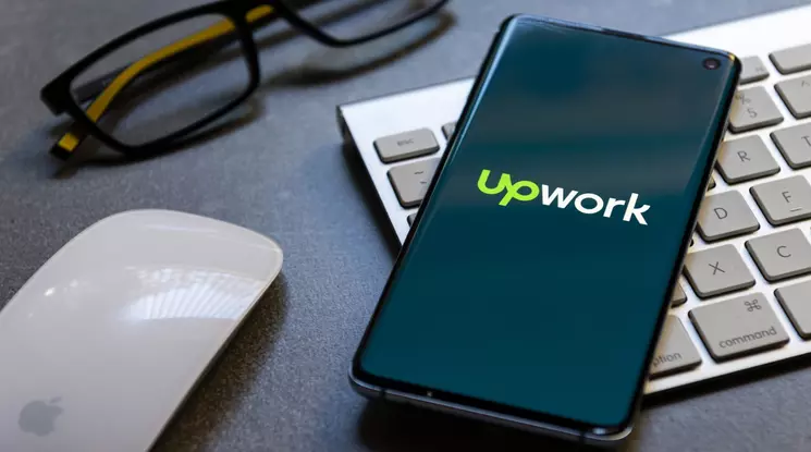 Read more about the article What is the Benefits of an Upwork Agency?